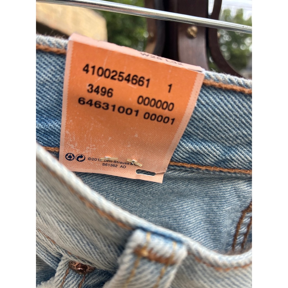 Levis 501 CT Customized Tapered Distressed Light Wash Jeans Women 25x32 NWT - Picture 7 of 10